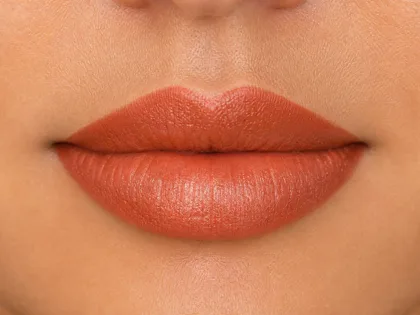 Burnt coral lip shade